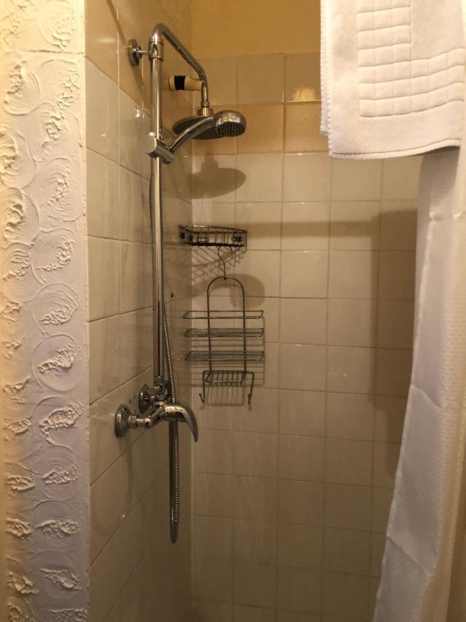 바머스 Leamington House B&B 외부 사진